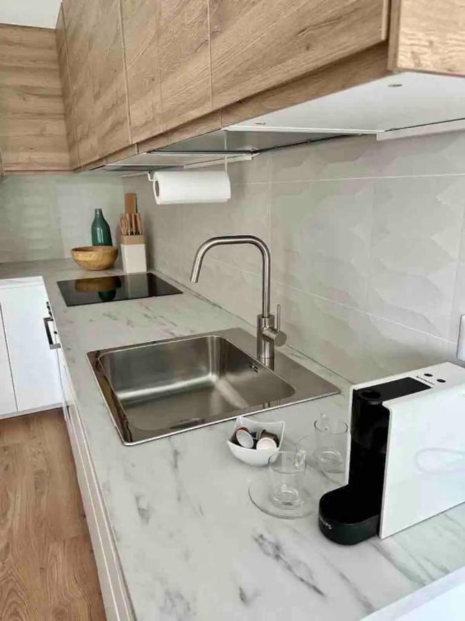 Luxury 2 Bedroom Apartament, Close To San Siro, Fiera And 10 Min Metro To Duomo Milan Exterior photo